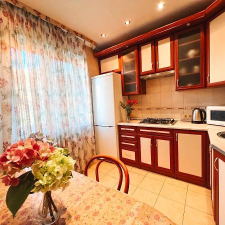 Apartments Near The Exhibition Centre Kiev Ngoại thất bức ảnh