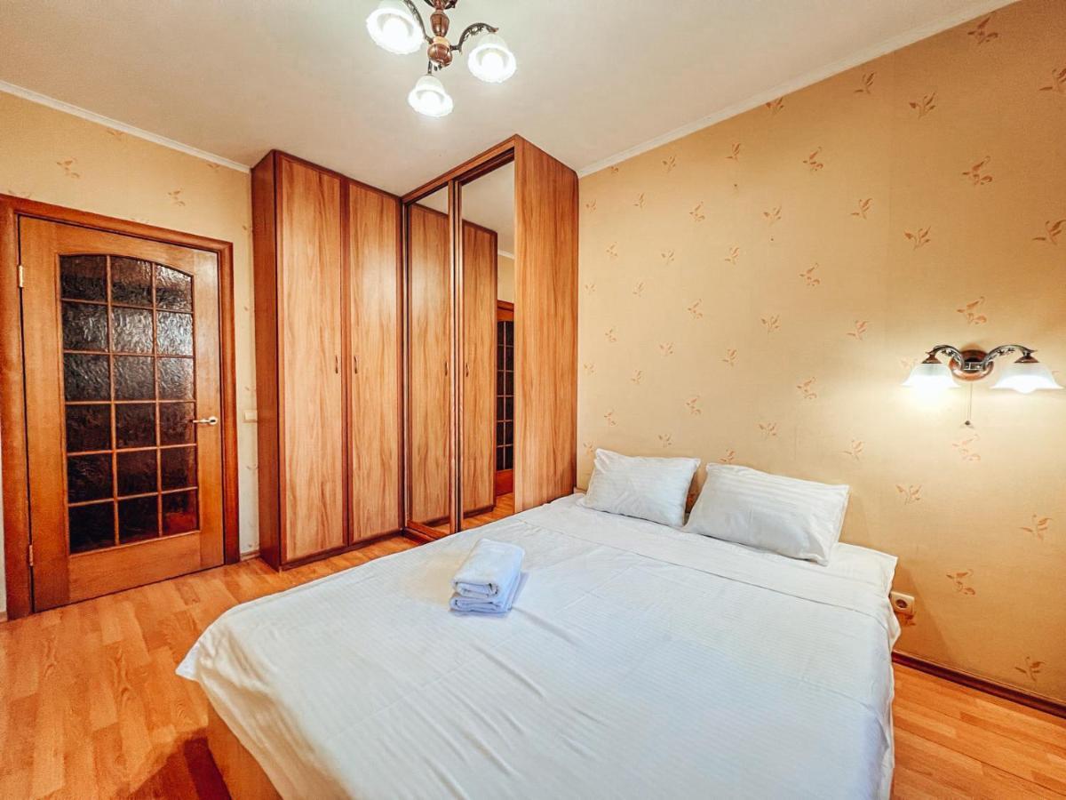 Apartments Near The Exhibition Centre Kiev Ngoại thất bức ảnh